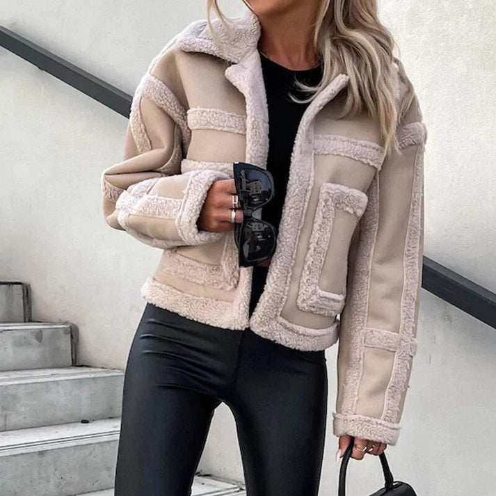 Trendy dames bikerjas met modern design en comfortabele pasvorm