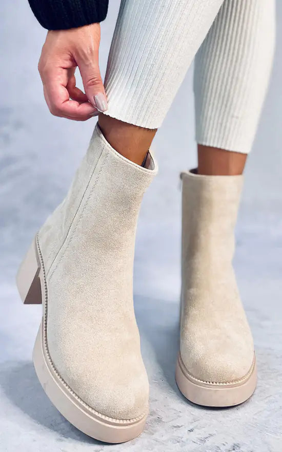 Beige Enkelboots met hippe ontwerp