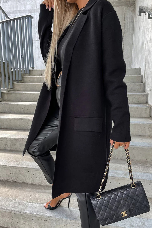 Elegante lange jas met expressieve details