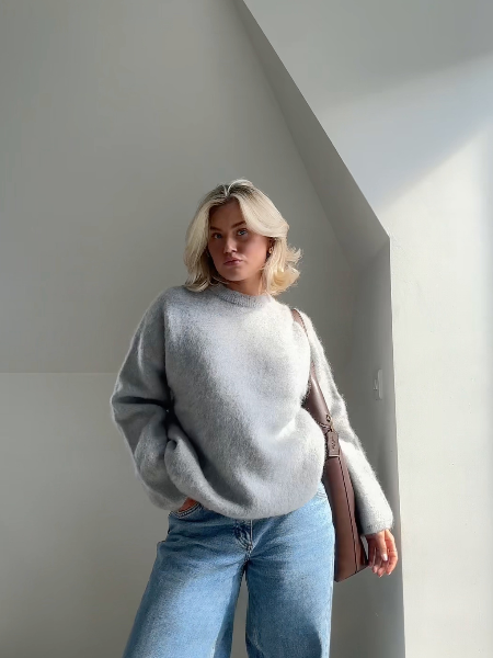 Casual damestrui met ronde hals voor een moderne look