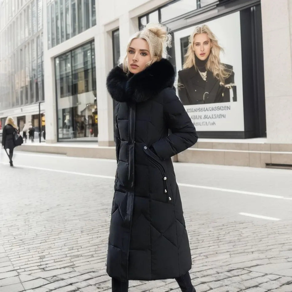 Lange dames winterjas met trendy kapontwerp