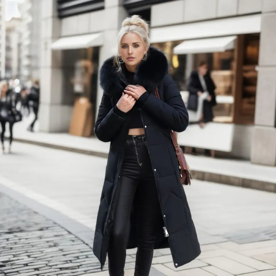 Lange dames winterjas met trendy kapontwerp