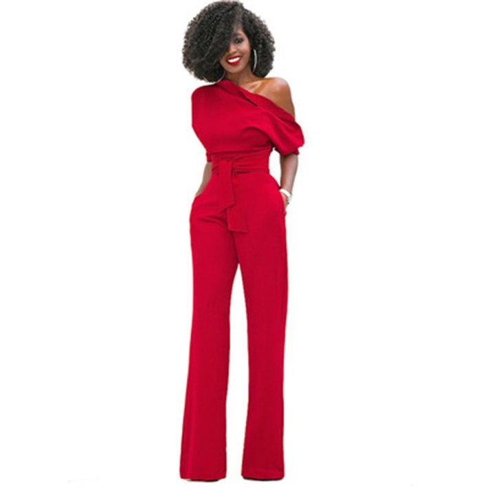 Trendy dames jumpsuit met één schouder, brede pijpen en riem