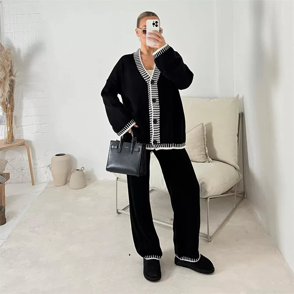Stijlvolle damesset met een vest en een broek voor een hippe stijl