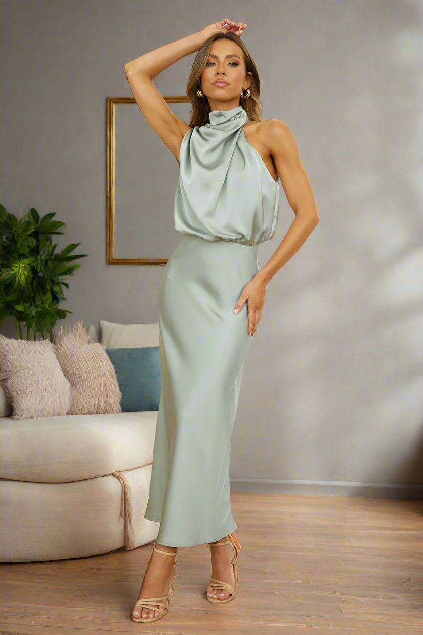 Vestido midi con diseño asimétrico y un estilo sofisticado