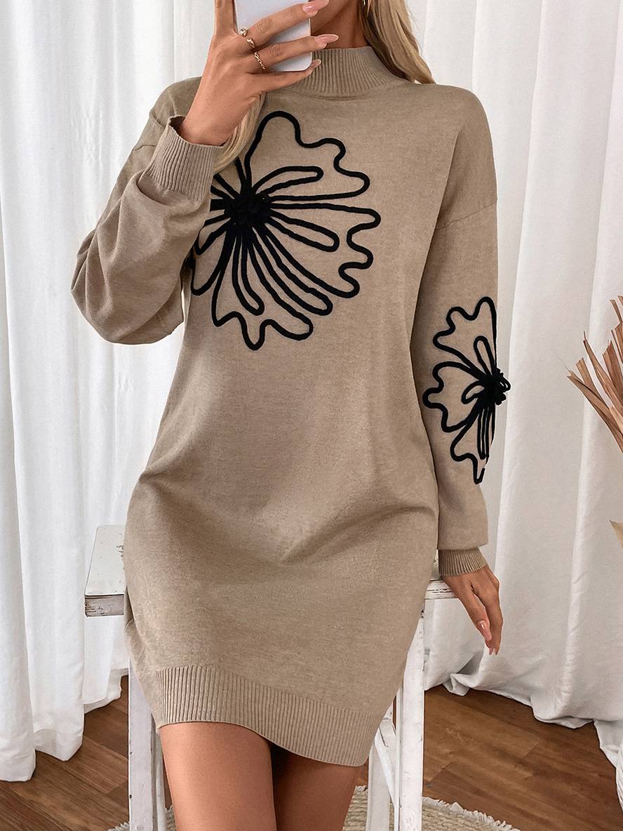 Modieuze korte jurk met florale print, opstaande kraag en lange mouwen, perfect voor elke dag