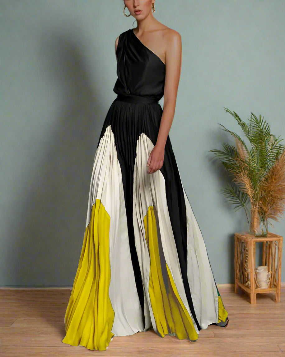 Trendy lange jurk met een schoudervrij ontwerp voor een chique en moderne look