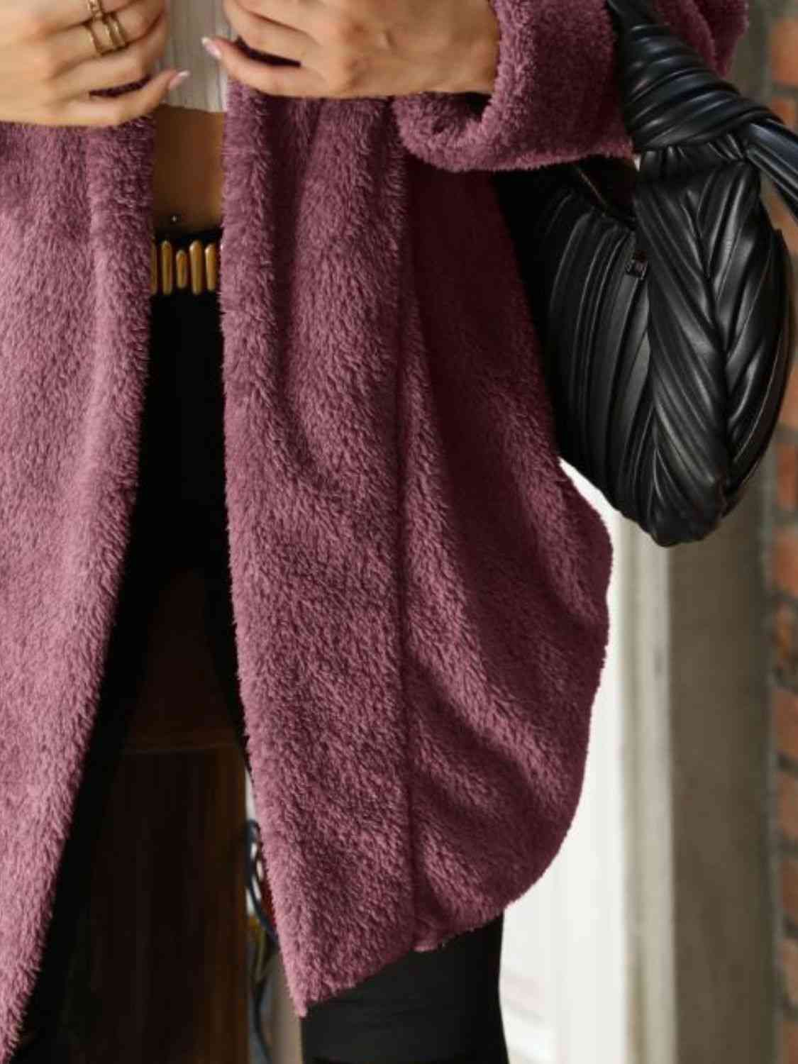 Een elegante jas met moderne accenten voor herfstweer