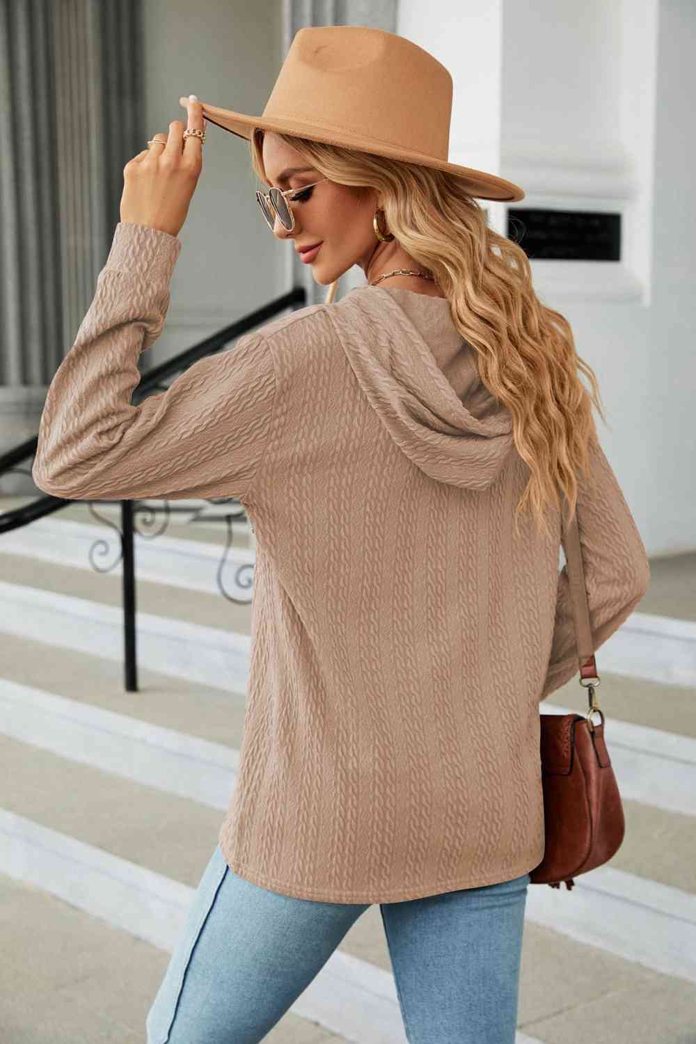 Kabelgebreide Hoodie met Lange Mouwen voor een Comfortabele Stijl