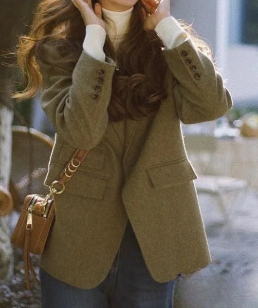 Stijlvolle Vintage Damesblazer in Grote Maten met Reverskraag en Lang Model