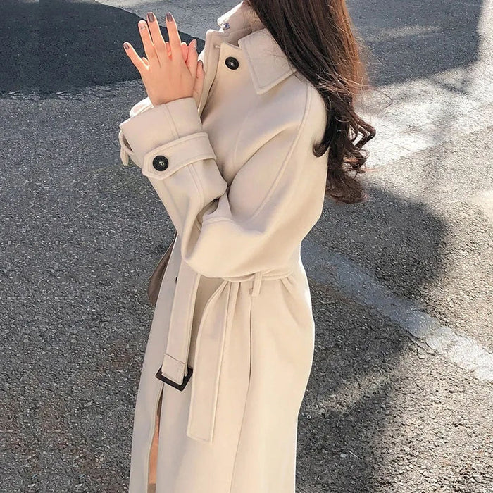 Elegante lange jas met modern ontwerp voor vrouwen