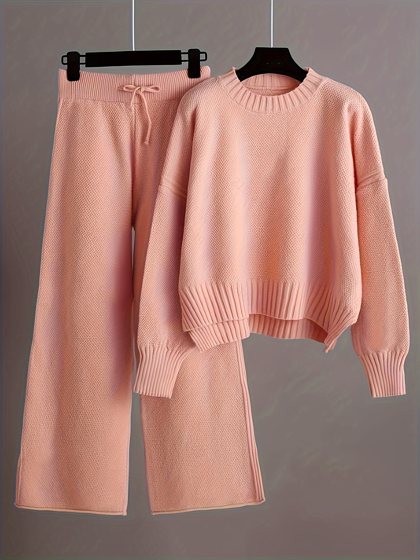 Modieuze dames outfit met sweater en wijde broek