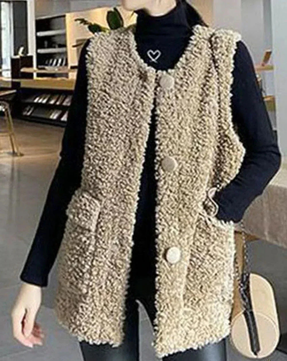 Stijlvolle Khaki Winterbodywarmer met Knopen en Zakken