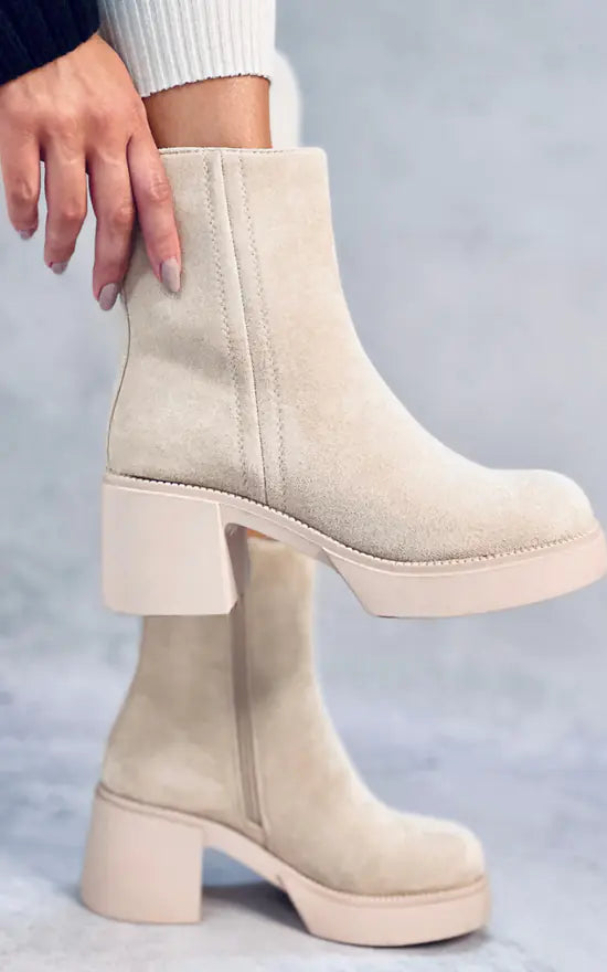 Beige Enkelboots met hippe ontwerp