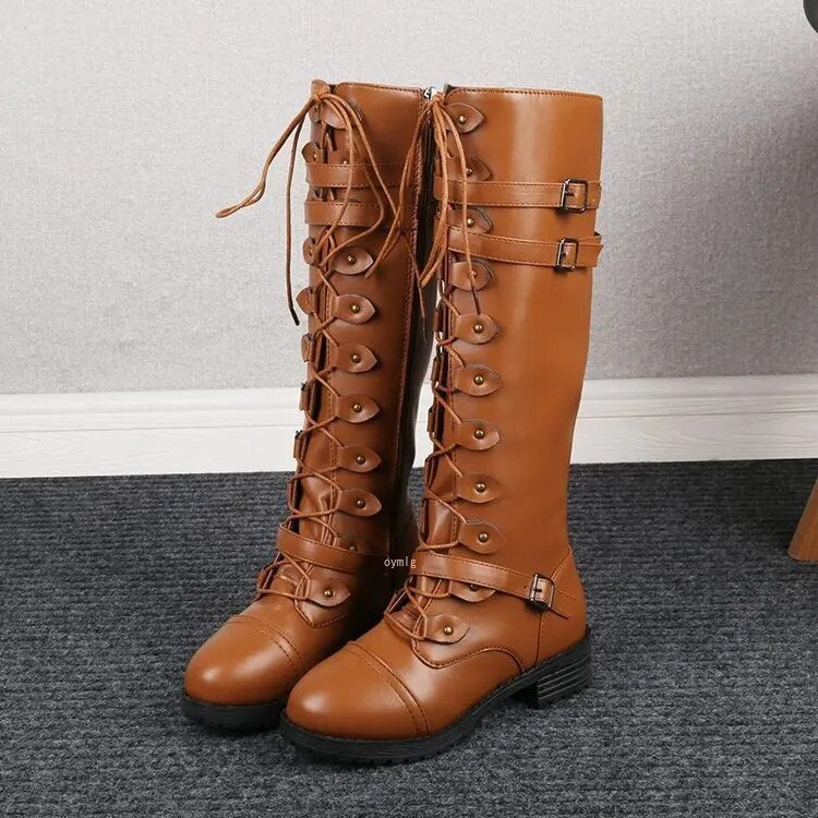 Trendy hoge laarzen voor dames met veters en decoratieve bandjes