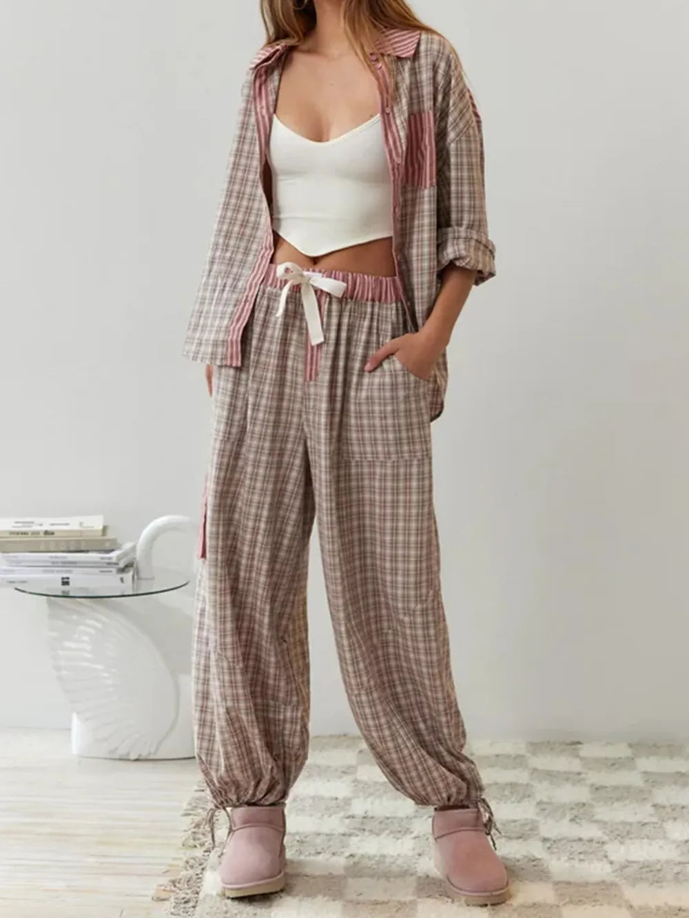 Stijlvolle dames pyjama set van twee delen met ruiten