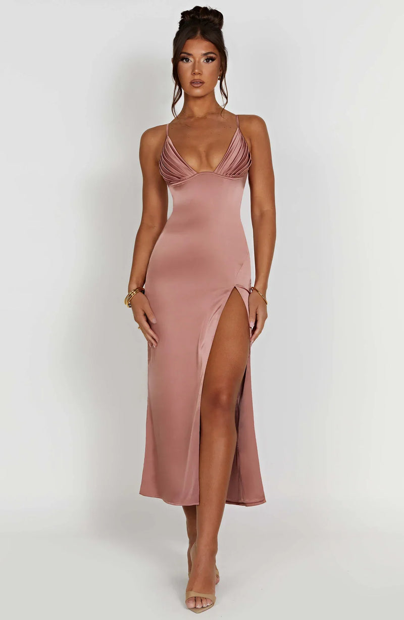 Modieuze midi-jurk met spaghetti-bandjes voor een trendy look
