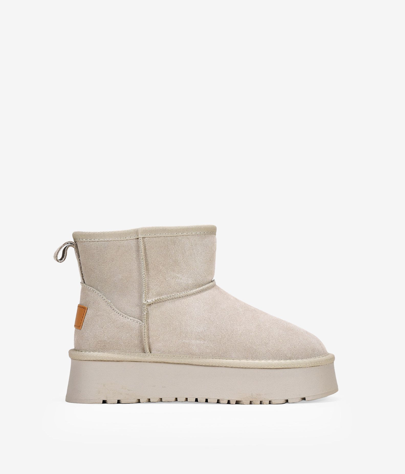Trendy winter enkellaarzen voor dames met plateauzool