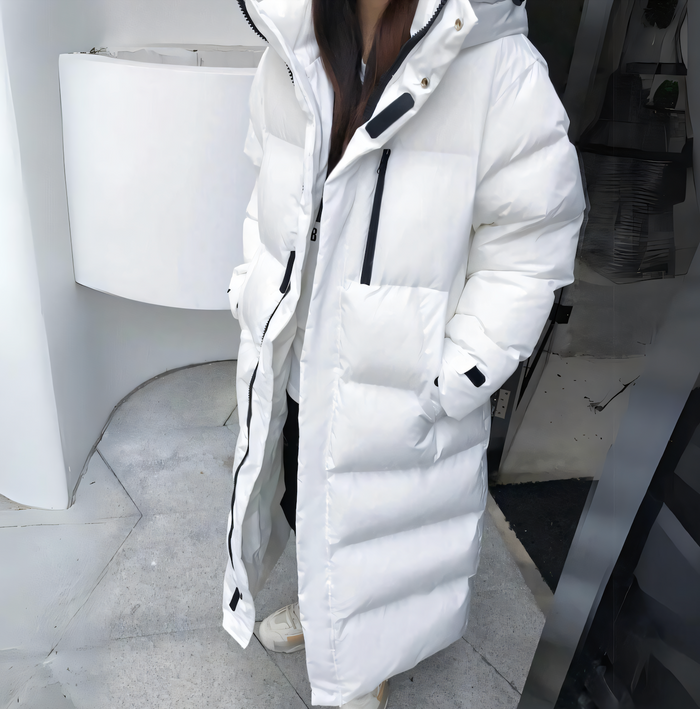 Lange warme damesjas met elegant en trendy ontwerp voor winterdagen