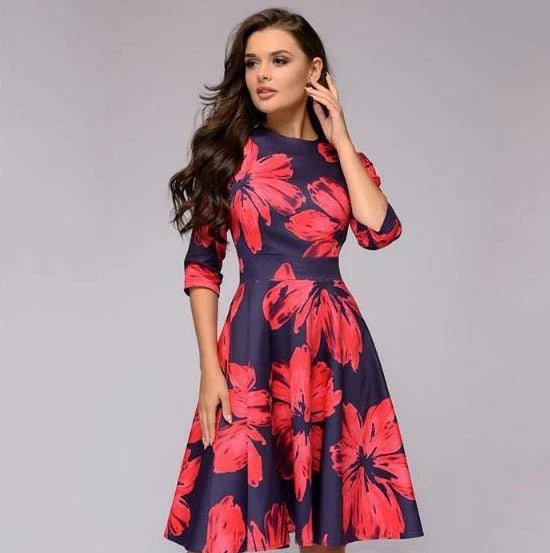 Trendy midi-jurk met wijd uitlopende rok en bloemenprint voor een vrouwelijke look