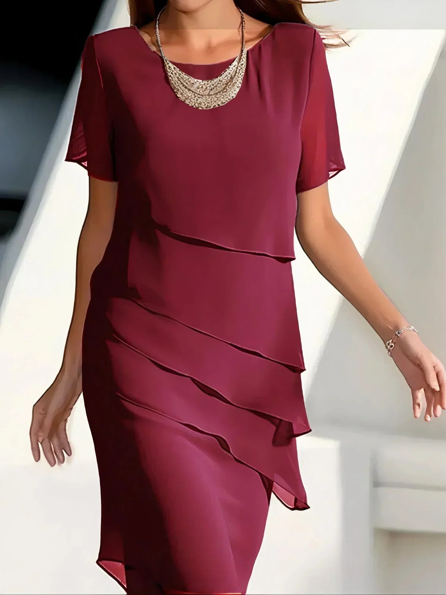 Trendy en elegant jurkje met korte mouwen voor een verfijnde look