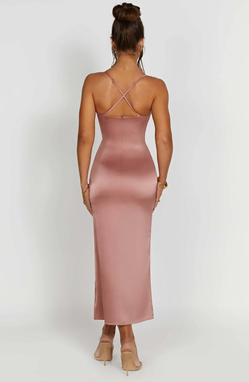 Modieuze midi-jurk met spaghetti-bandjes voor een trendy look