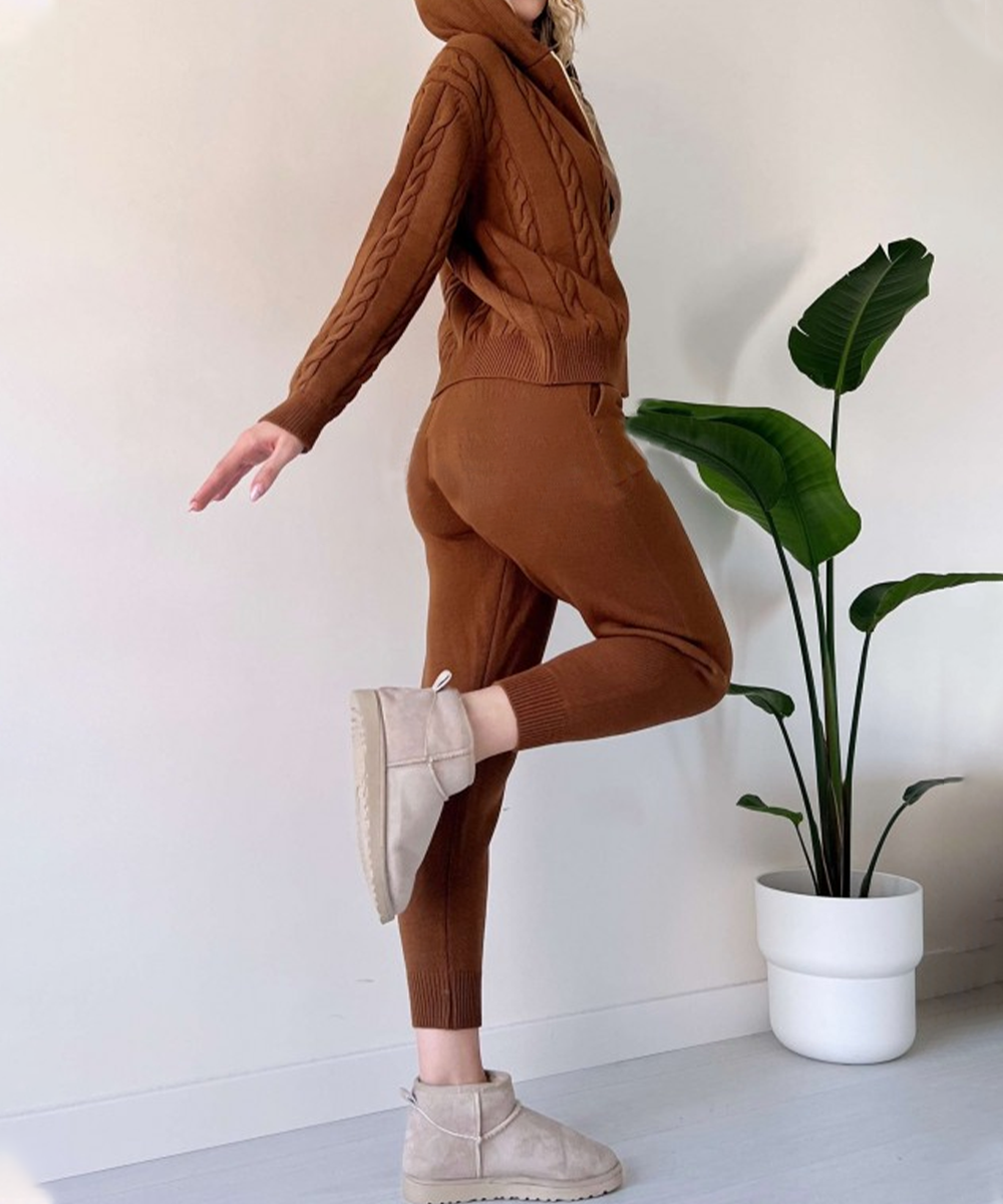 Trendy Dames Set: Gedraaide Sweater en Cardigan in Moderne Stijl
