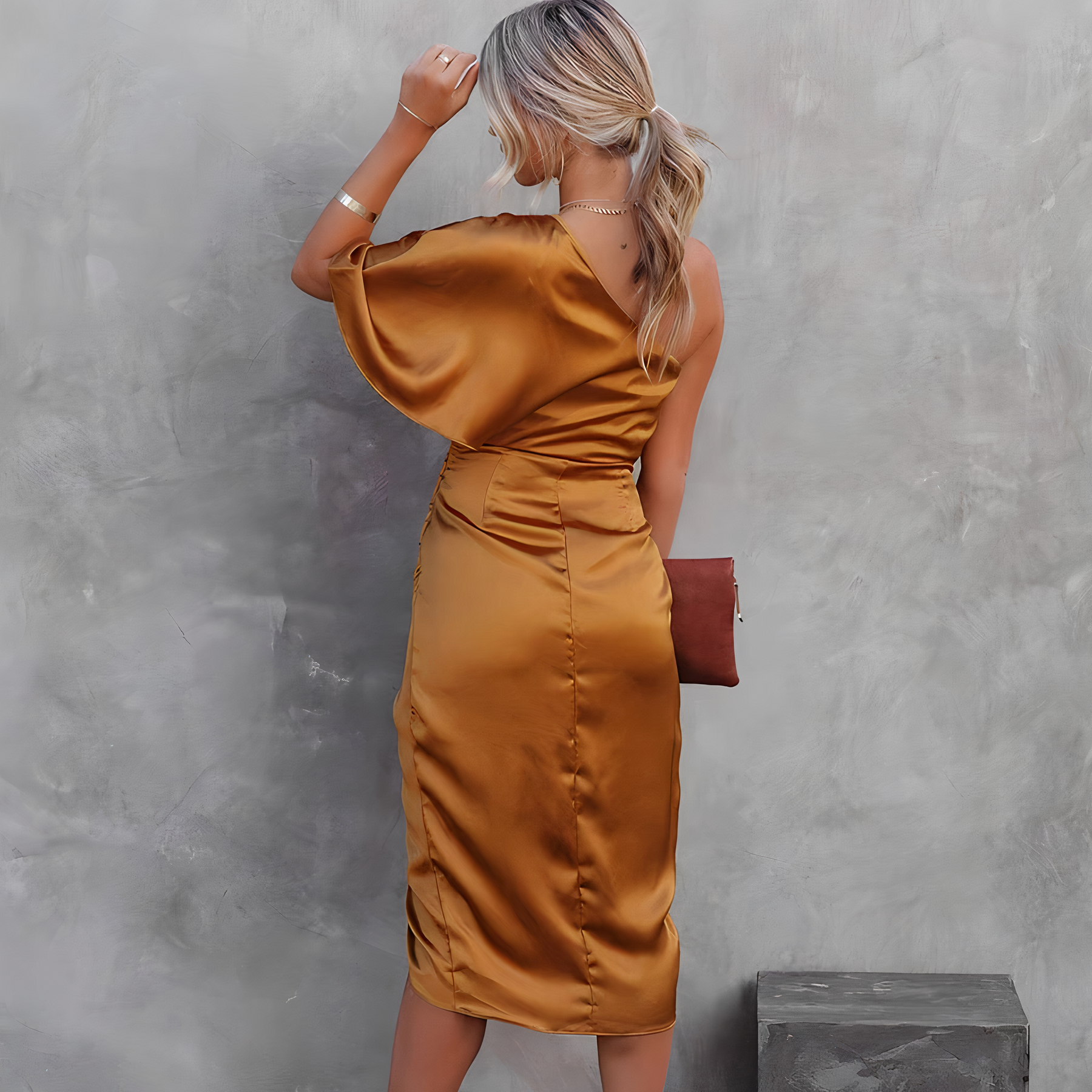 Chic en elegant avondjurk met één schouder