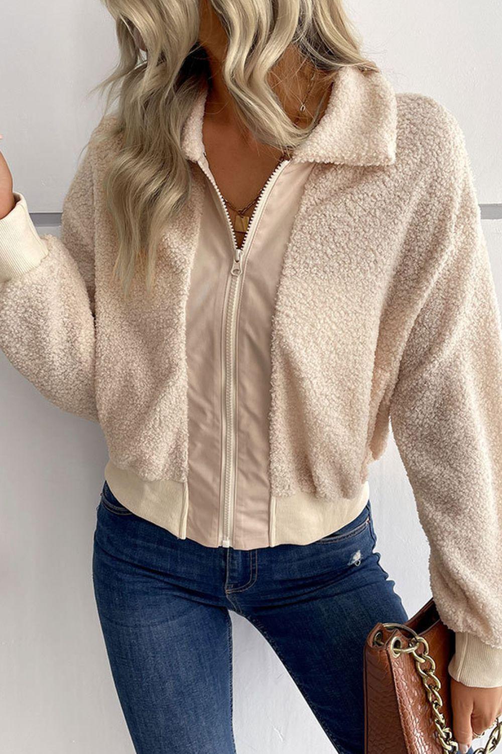 Comfortabele Ritsjack met Sherpa Kraag en Zakken