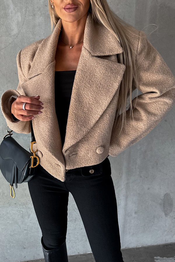 Teagan - Elegante korte jas met revers en knopen