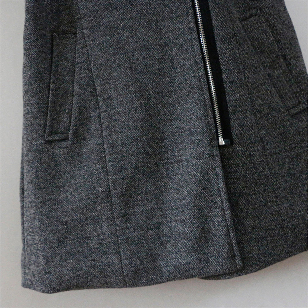 Stijlvolle dames winterjas met diepe capuchon en modern design