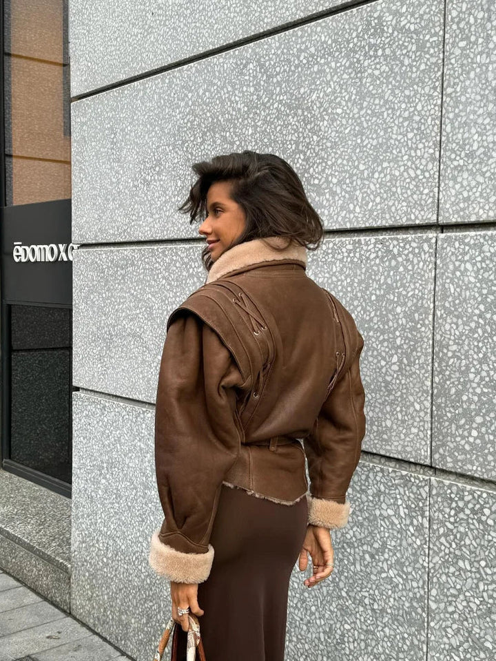 Stijlvolle korte damesjas met modern ontwerp