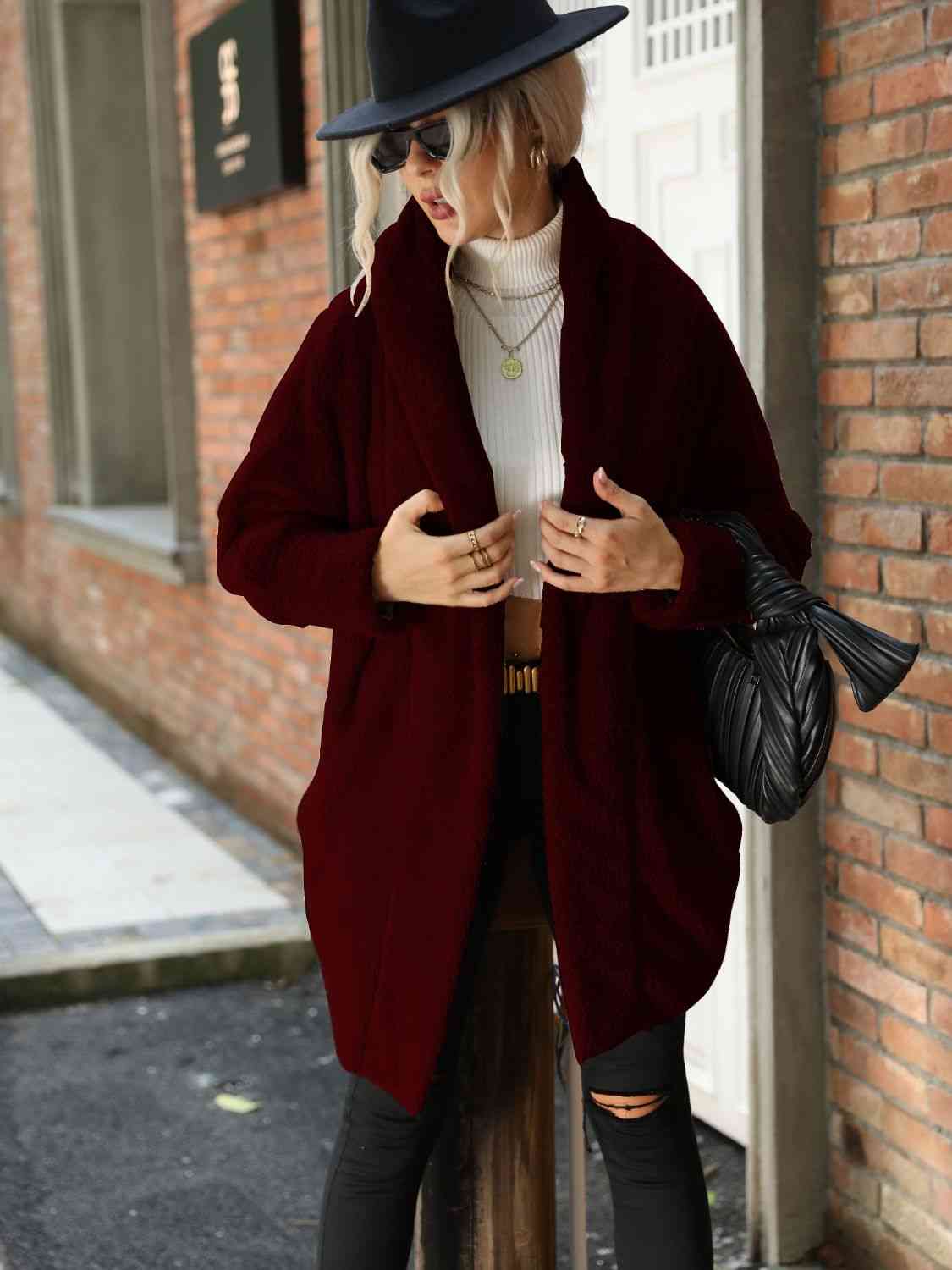 Een elegante jas met moderne accenten voor herfstweer