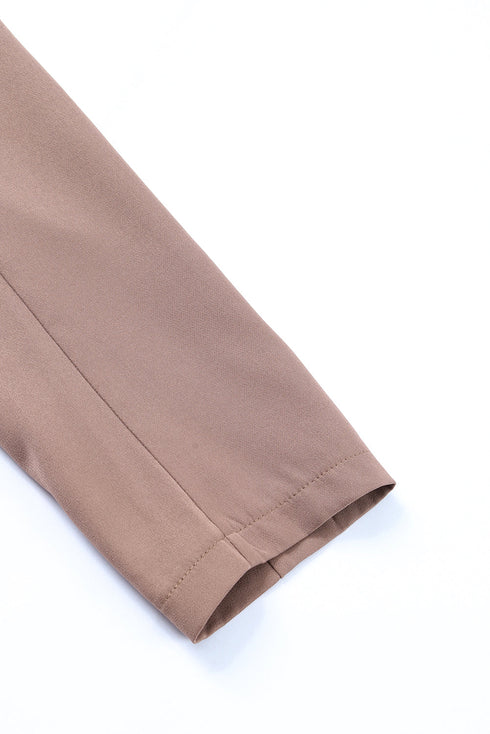 Elegante damesjas met dubbele sluiting en stijlvolle zakken voor moderne uitstralings