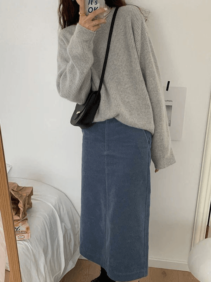 Elegante damestrui in minimalistische stijl met volumineuze kraag